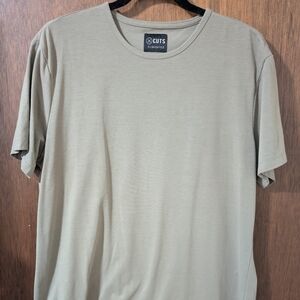 Cuts Clothing mens curved hem shirt